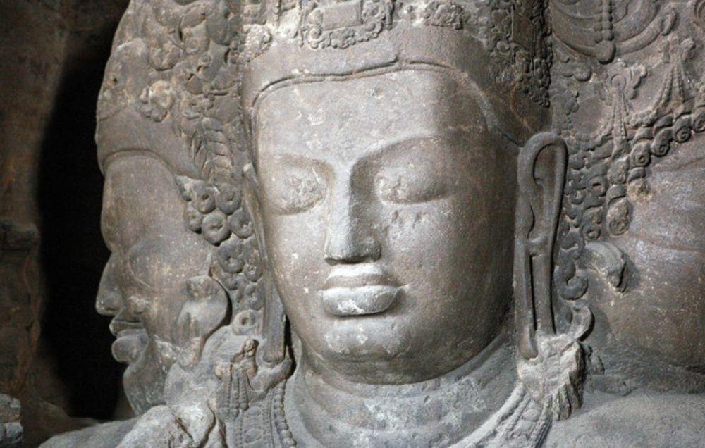 /// Représentation de bouddha qui à l’origine est le prince de Siddhartha Gautama /// 